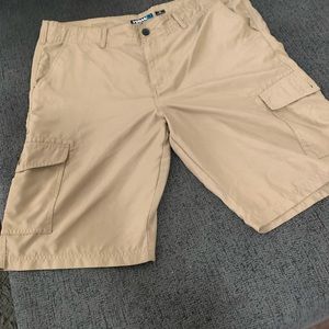 Mens tan cargo shorts
